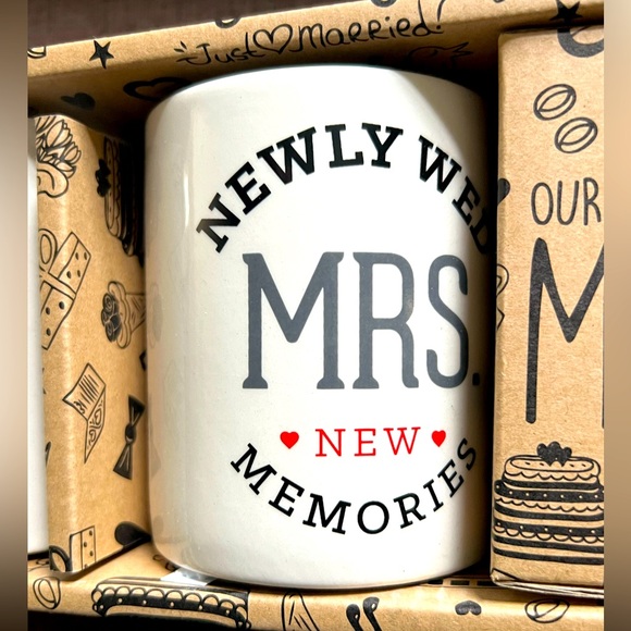 MUD Pair of Ceramic MR and MRS New Adventures Mugs - Picture 2 of 4